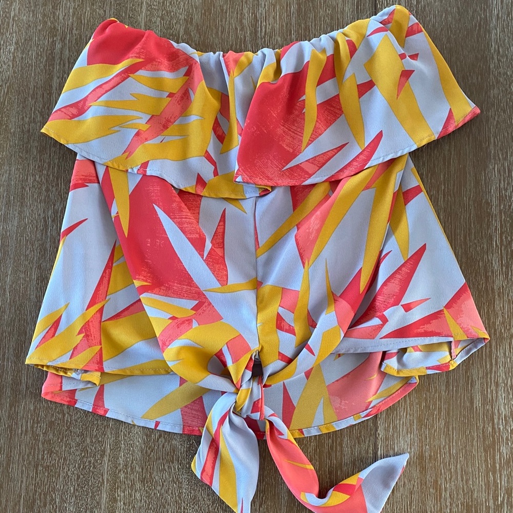 NWT Tube top with the front